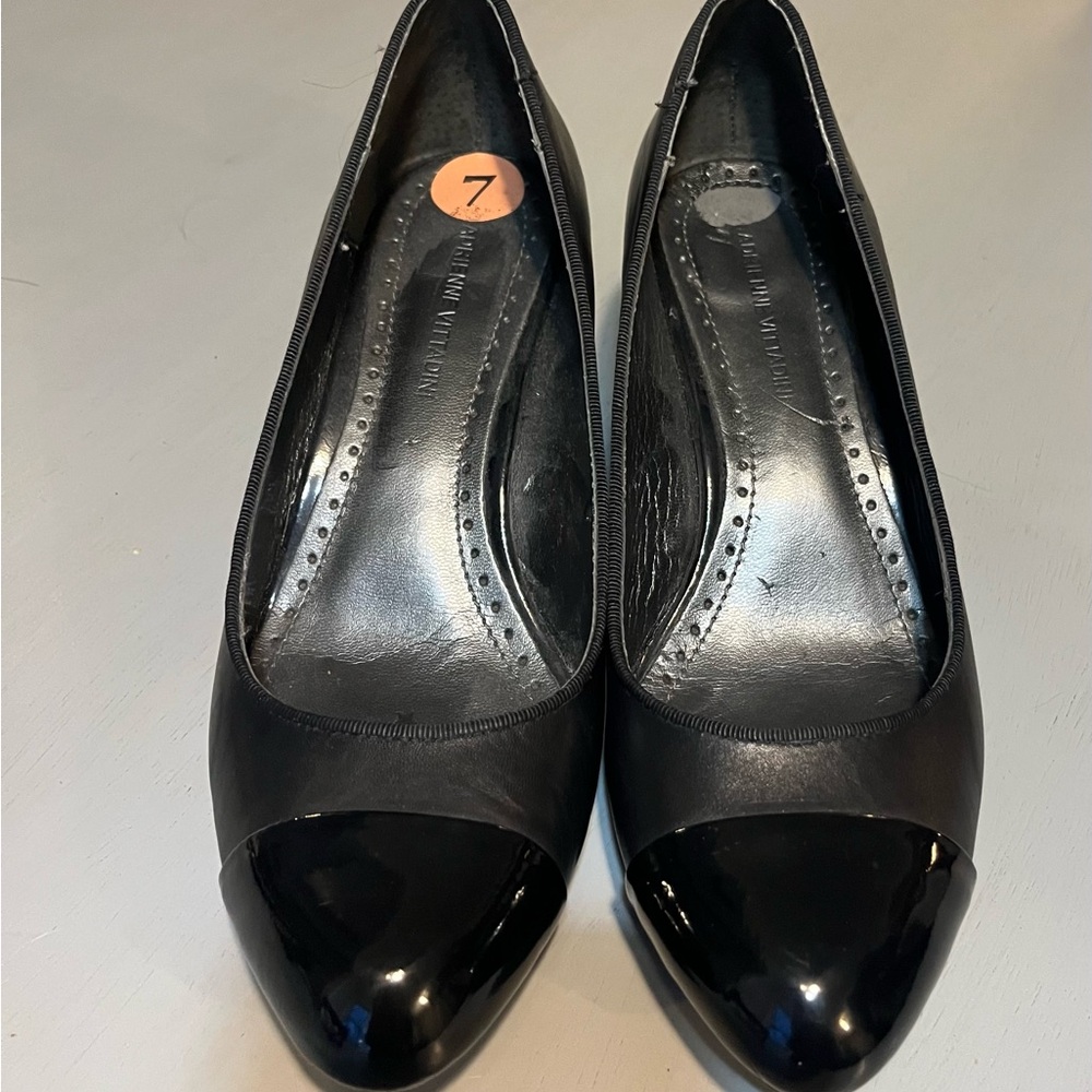Adrienne Vittadini Black Leather Cap Toe Wedge Pumps - Size 7